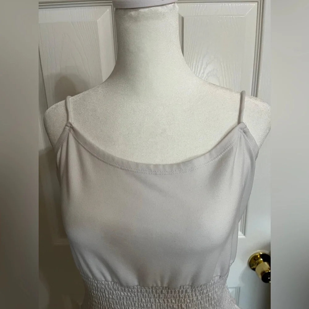 💙White tank Top - Picture 5 of 11